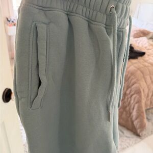 Abercrombie & Fitch women sweats